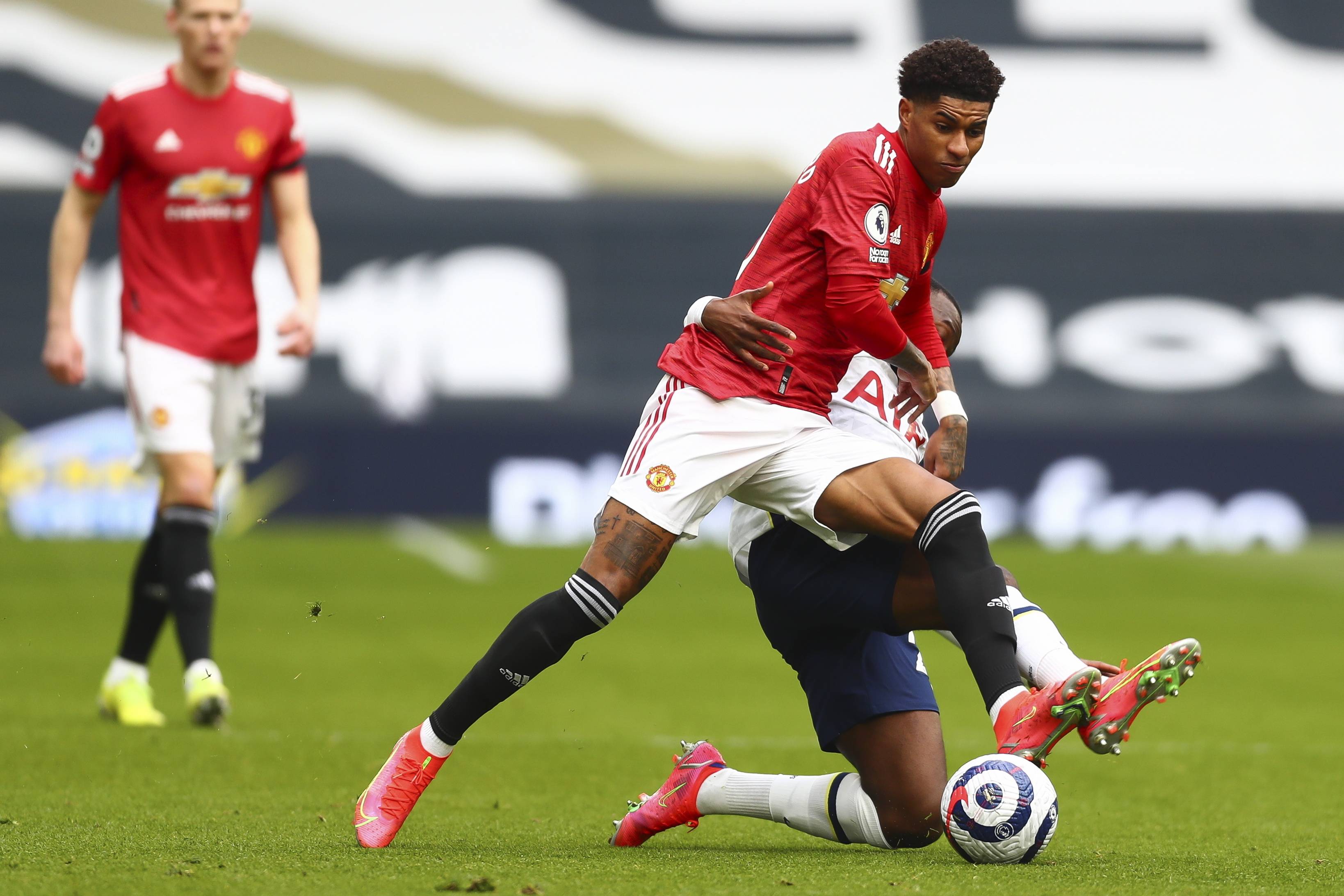 使他在人员 使他在人员