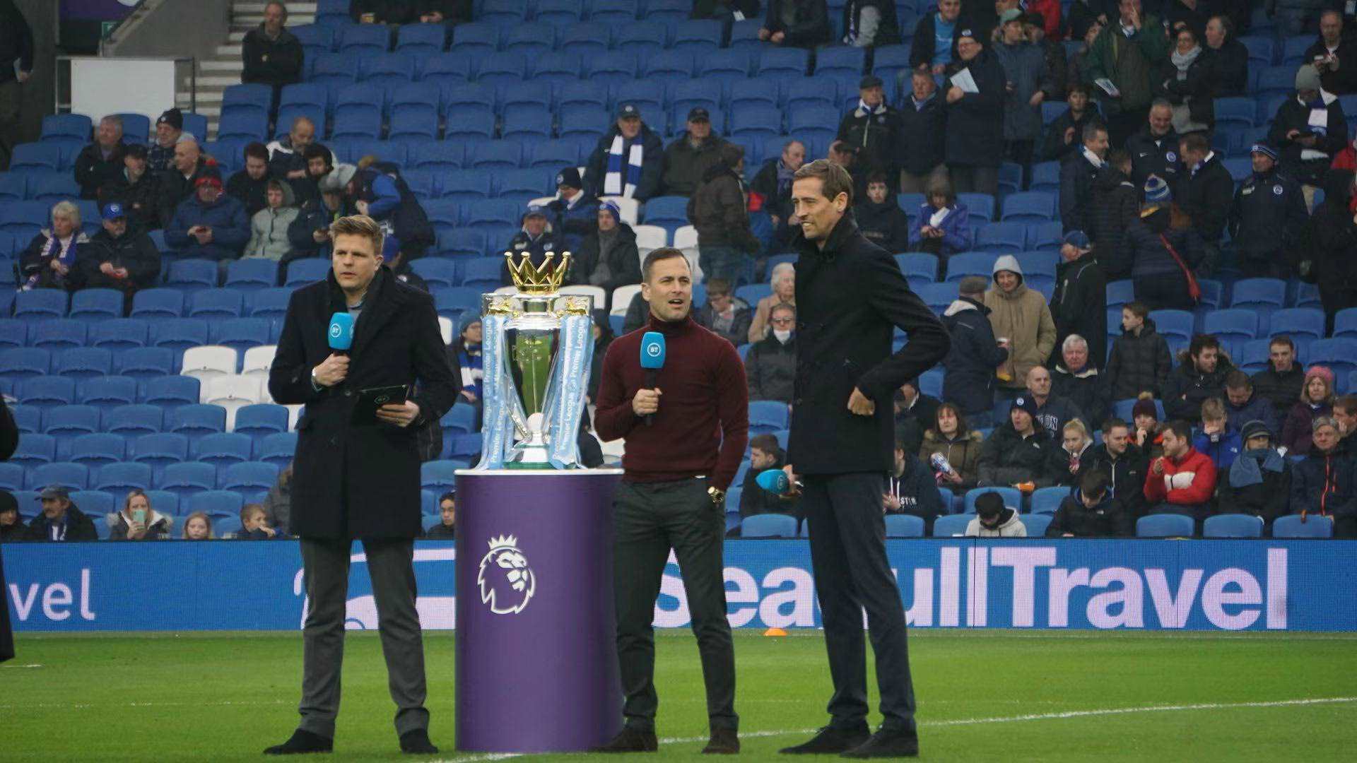 以其出色的 以其出色的